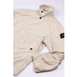 Heren Jassen Stone Island 4100025 S0042.V0095 - SAND. Direct leverbaar uit de webshop van www.vipshop.nl/.