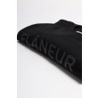 Heren T-shirts Flaneur TONAL LOGO T-SHIR.BLACK. Direct leverbaar uit de webshop van www.vipshop.nl/.