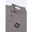 Heren Polo's Stone Island 2200005 S0017.V006B - CEMENT. Direct leverbaar uit de webshop van www.vipshop.nl/.